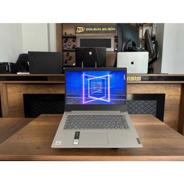 Lenovo Ideapad 3 14IIL05 81WD006JTX İKİNCİ EL Intel Core i5 1035G1 8GB 256GB SSD 14" W10 FHD