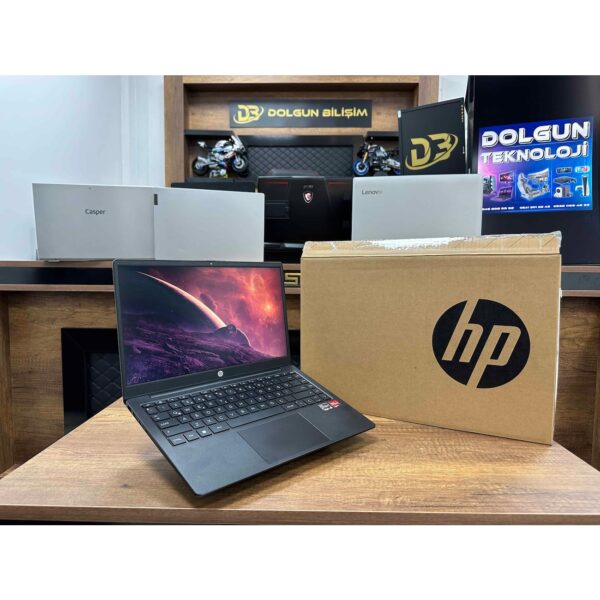 HP 14-EM0008NT Amd Ryzen 5 7520U 8GB 256GB Ssd 14" W11 Fhd 7P699EA (İKİNCİ EL)