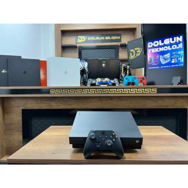 Microsoft Xbox One X 1 TB Tek Kol  Xbox - xboxone - xboxonex - XboxOne (İKİNCİ EL)