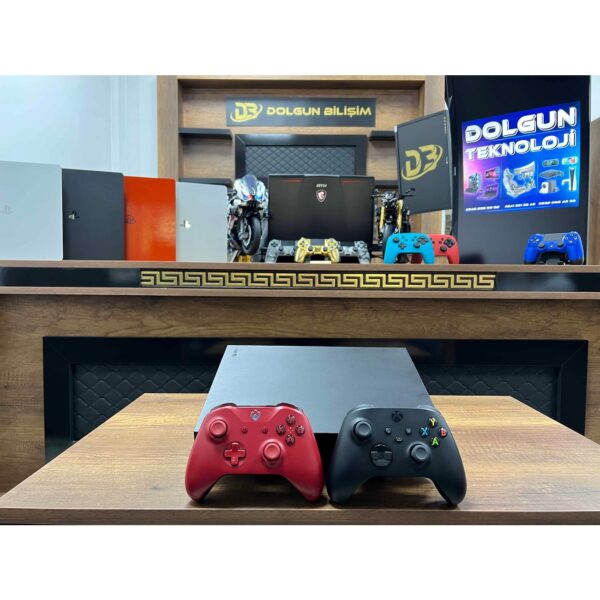 Microsoft Xbox One X 1 TB Çift Kol  Xbox - xboxone - xboxonex - XboxOne (İKİNCİ EL)