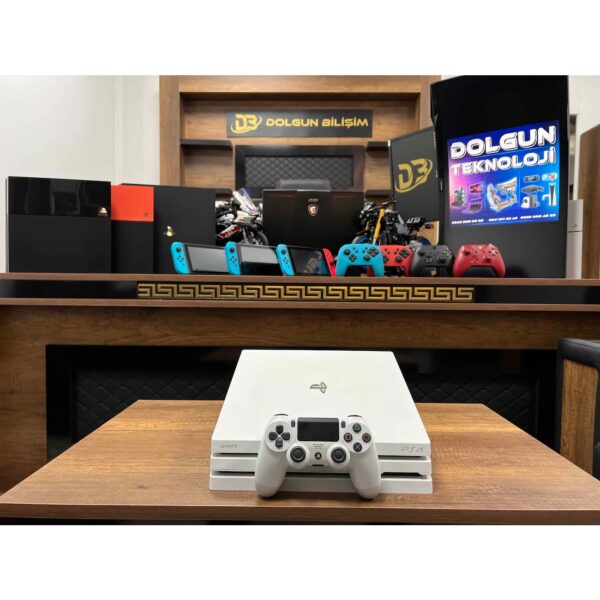 PlayStation 4 Pro Beyaz 1 TB Tek Kol  Playstation4 - ps4 - PS4 - Ps4 (İKİNCİ EL)