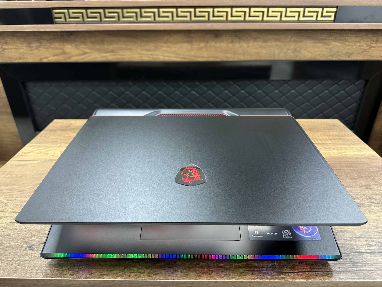 MSI Raider GE78HX 13VH-037TR Intel Core i9 13950HX 64GB 2TB SSD RTX4080 W11 17" QHD+ 240Hz (İKİNCİ EL) - Görsel 4