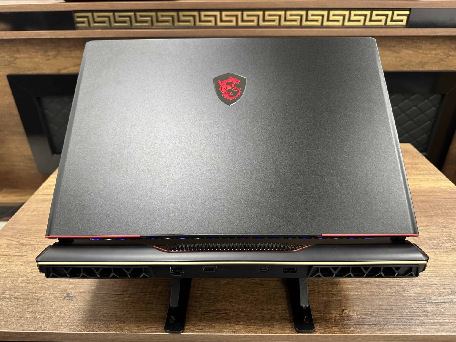MSI Raider GE78HX 13VH-037TR Intel Core i9 13950HX 64GB 2TB SSD RTX4080 W11 17" QHD+ 240Hz (İKİNCİ EL) - Görsel 5