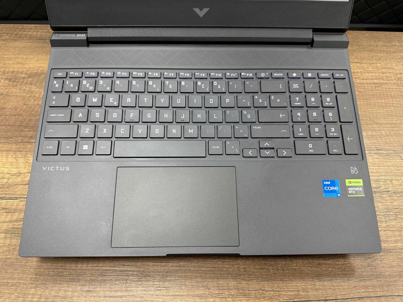 HP Victus 15-FA1026NB Intel Core i5 12500H 16GB 1TB SSD RTX4060 15.6" FHD 8H5J9EA (İKİNCİ EL) - Görsel 3