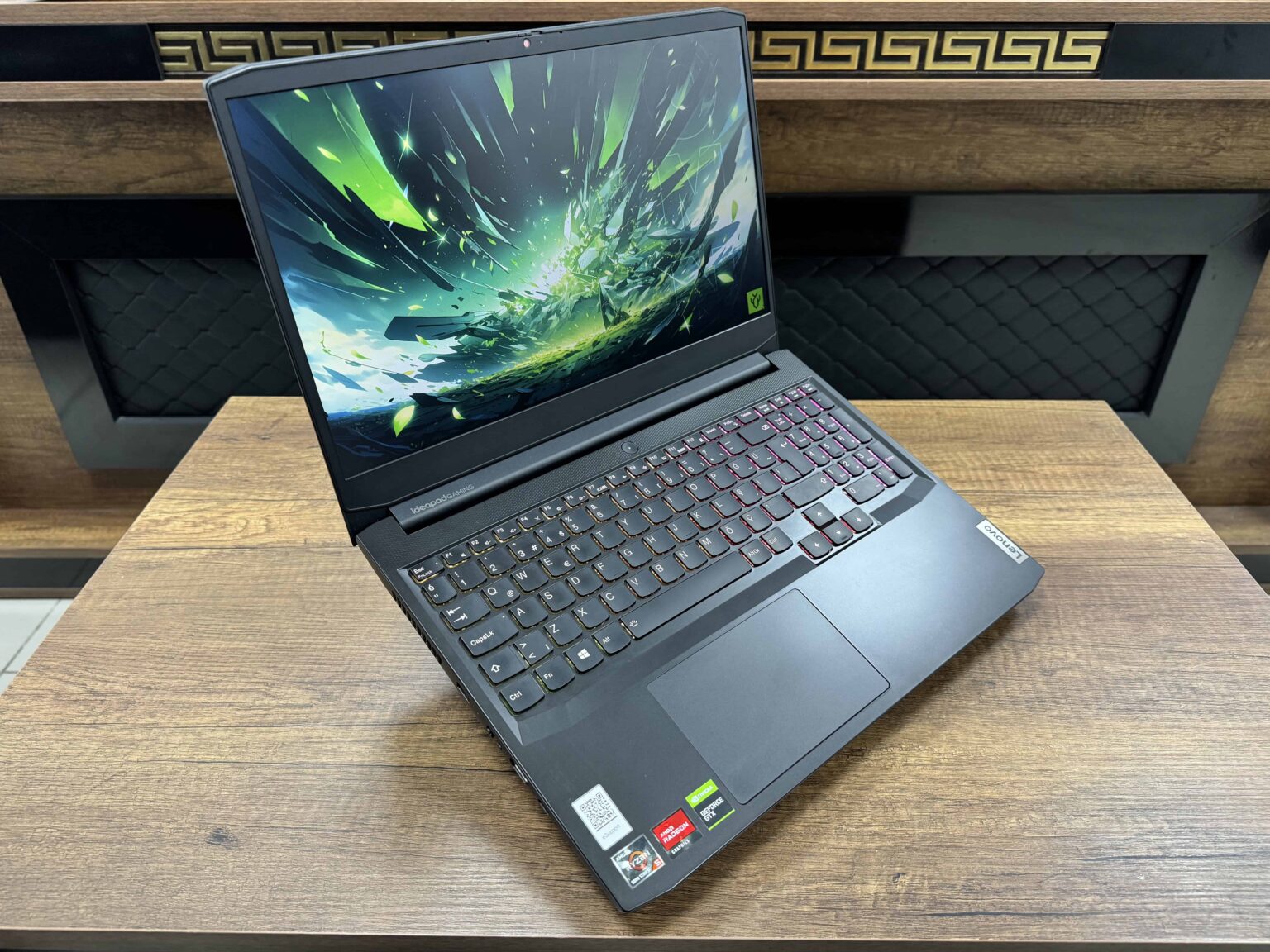 Lenovo Ideapad Gaming 3 15ACH6 5 5600H 8GB 512GB GTX1650 15.6W11 - Görsel 8