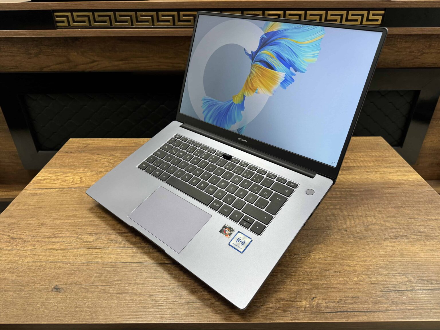 Huawei MateBook D15 Boh-WAQ0R AMD Ryzen 5 3500U 8GB 256GB SSD 15.6" FHD (İKİNCİ EL) - Görsel 9