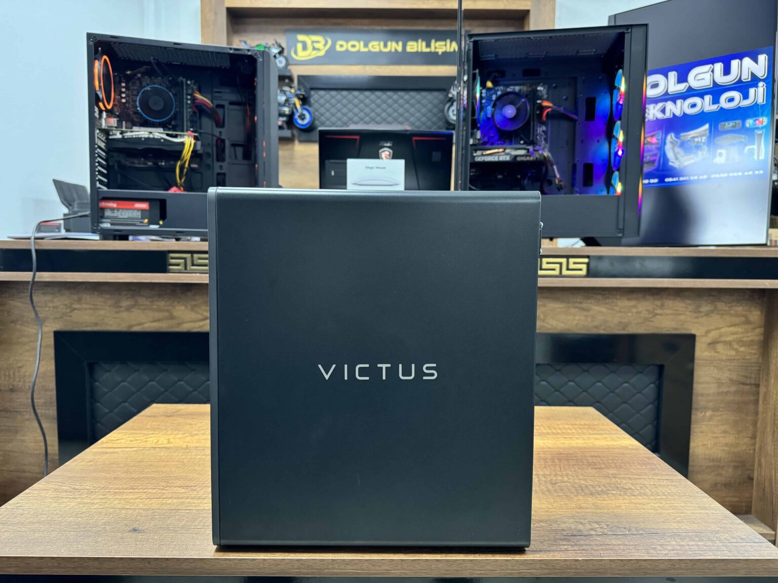 HP Victus TG02-033NT Intel Core i5 12400F 8GB RAM 512GB SSD 1TB HDD RTX3060Ti 8GB KASA 761F9EA (İKİNCİ EL) - Görsel 2