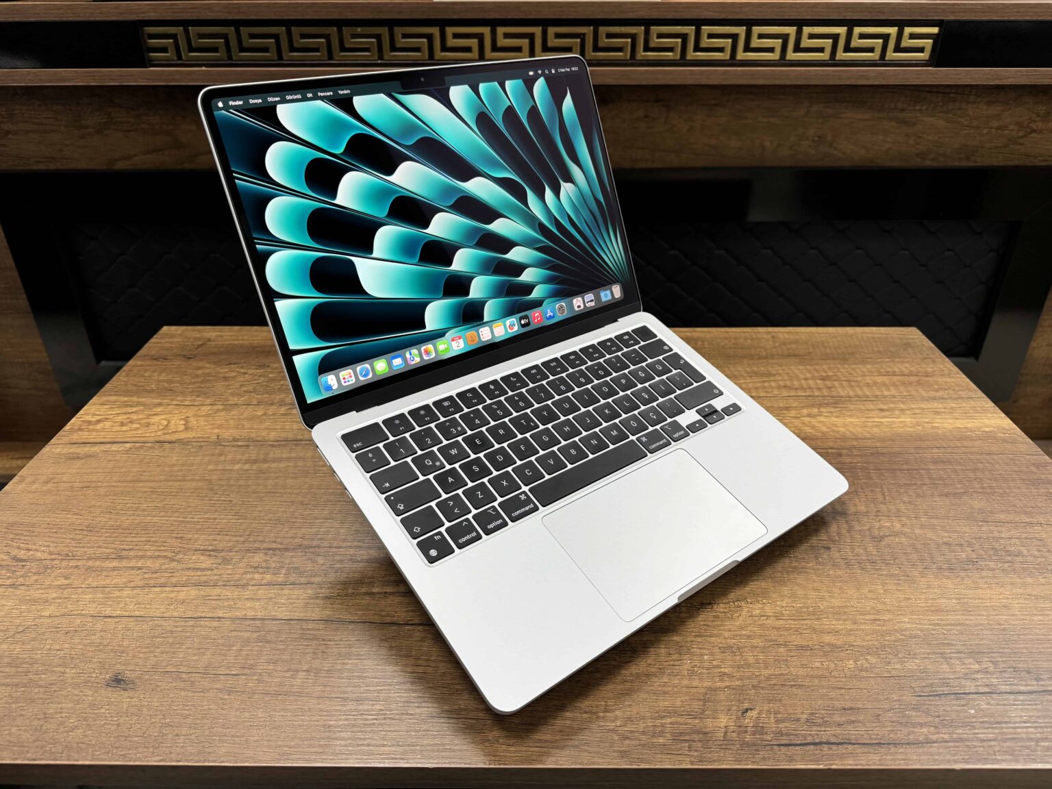 Apple MacBook Air M3 16GB 512GB SSD macOS 13.6" Gümüş MXCT3TU/A (İKİNCİ EL) - Görsel 8