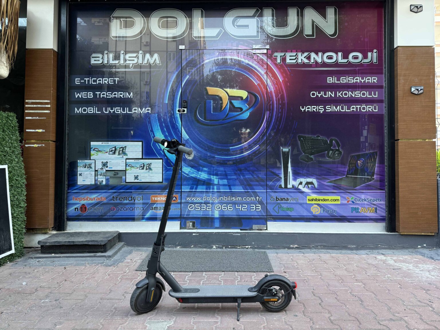 Xiaomi Mi Essential Elektrikli Scooter (İKİNCİ EL) - Görsel 4