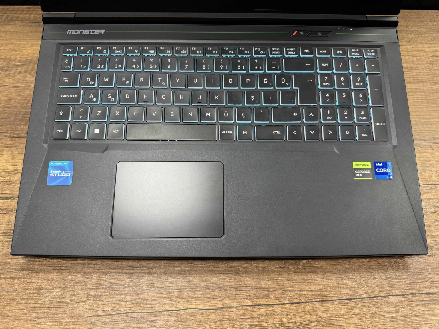 Monster Tulpar T7 V20.6.2 Intel Core i7 13700H 32GB RAM 1TB SSD RTX4060 17.3" FHD 144Hz (İKİNCİ EL) - Görsel 2