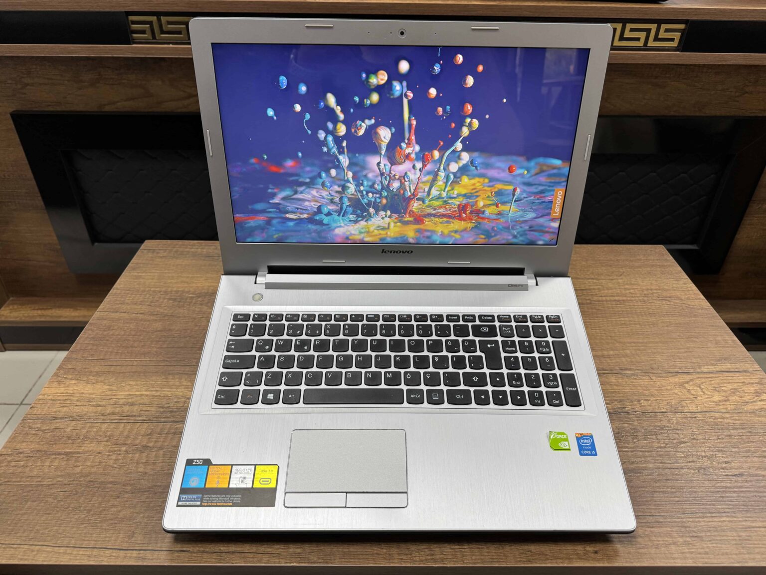 Lenovo Z50-70 Intel Core i5 4210U 8GB 240GB SSD GT820M 15.6" HD (İKİNCİ EL 1 USB ARIZALI) - Görsel 2