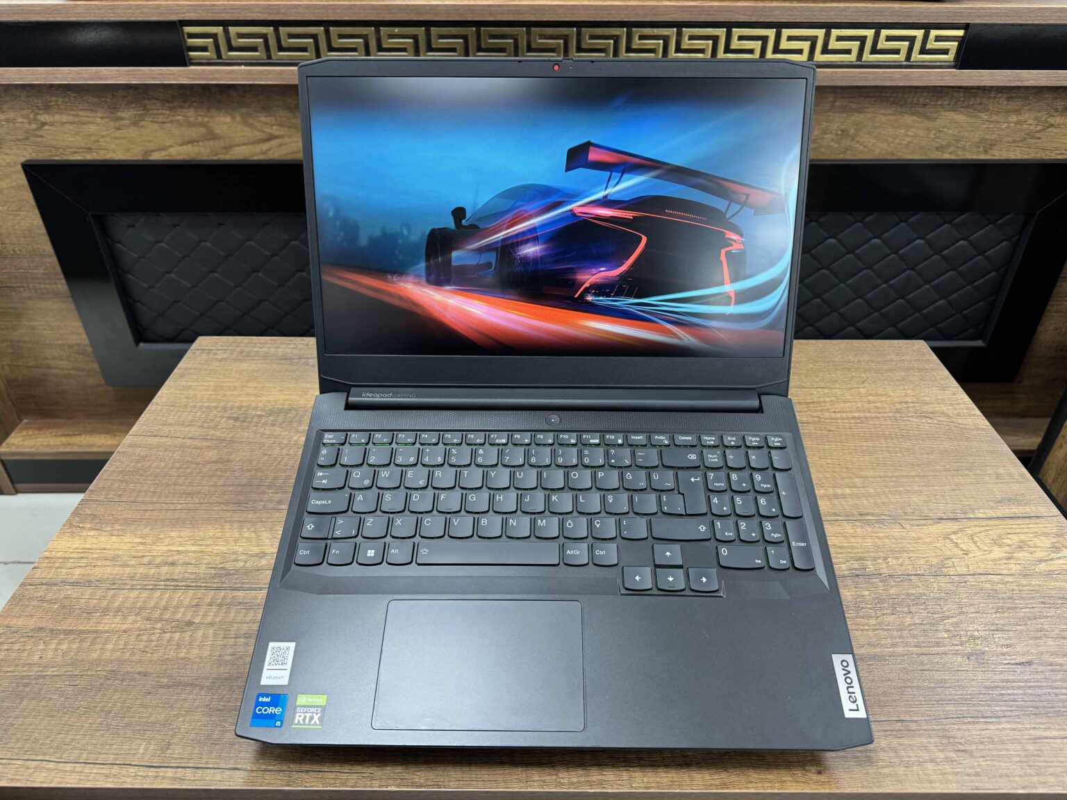 Lenovo Idepad Gaming 3 15IHU6 Intel Core i5 11320H 16GB 256GB SSD RTX3050Ti 15.6" FHD 82K101FQTX (İKİNCİ EL) - Görsel 2