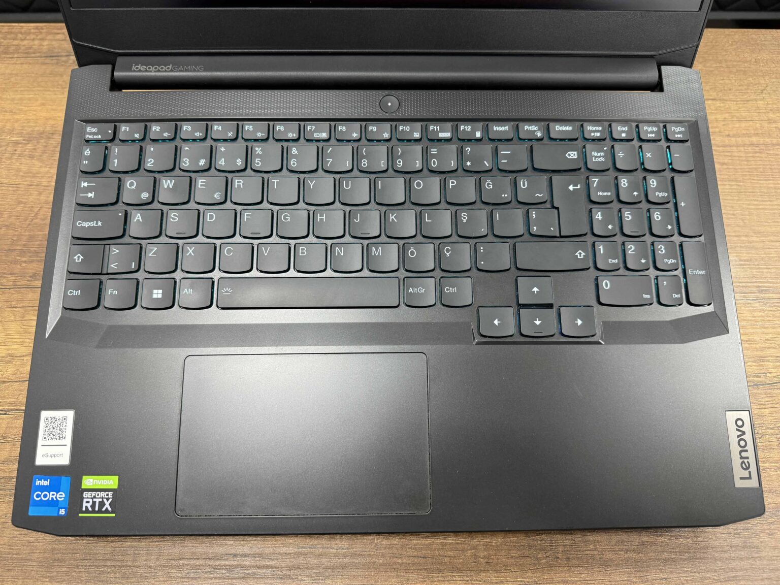 Lenovo Idepad Gaming 3 15IHU6 Intel Core i5 11320H 16GB 256GB SSD RTX3050Ti 15.6" FHD 82K101FQTX (İKİNCİ EL) - Görsel 3