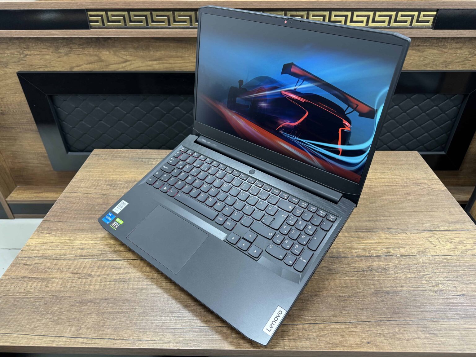 Lenovo Idepad Gaming 3 15IHU6 Intel Core i5 11320H 16GB 256GB SSD RTX3050Ti 15.6" FHD 82K101FQTX (İKİNCİ EL) - Görsel 9