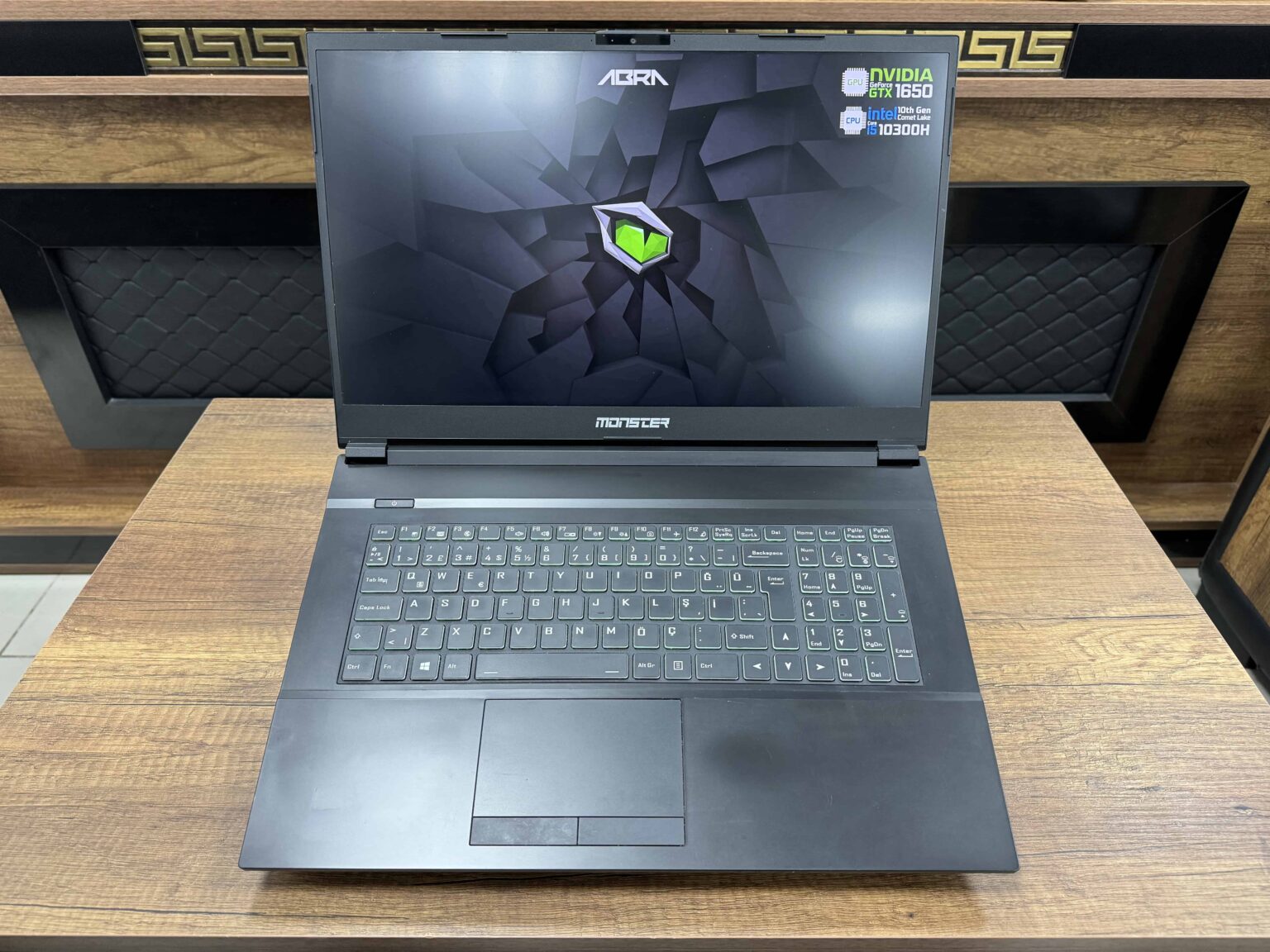 Monster Abra A7 V12.1 Intel Core i5 10300H 8GB 256GB SSD GTX1650 17.3" FHD 120Hz (İKİNCİ EL) - Görsel 2