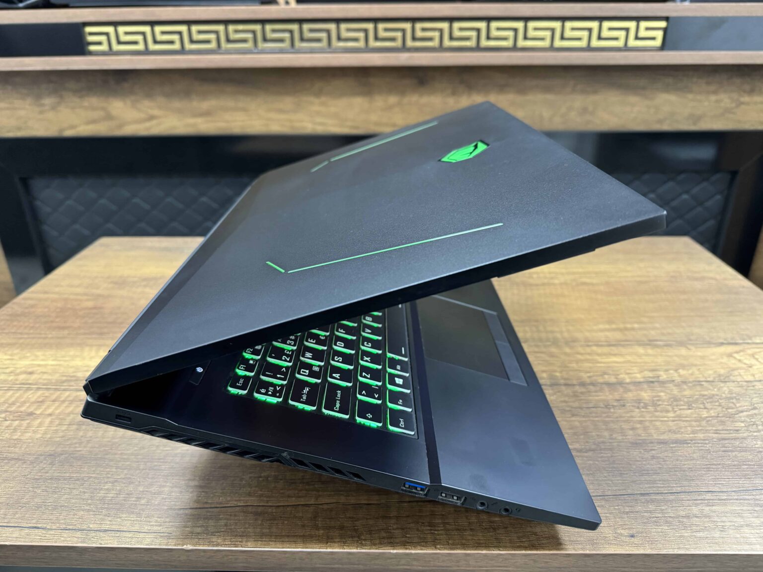Monster Abra A7 V12.1 Intel Core i5 10300H 8GB 256GB SSD GTX1650 17.3" FHD 120Hz (İKİNCİ EL) - Görsel 6