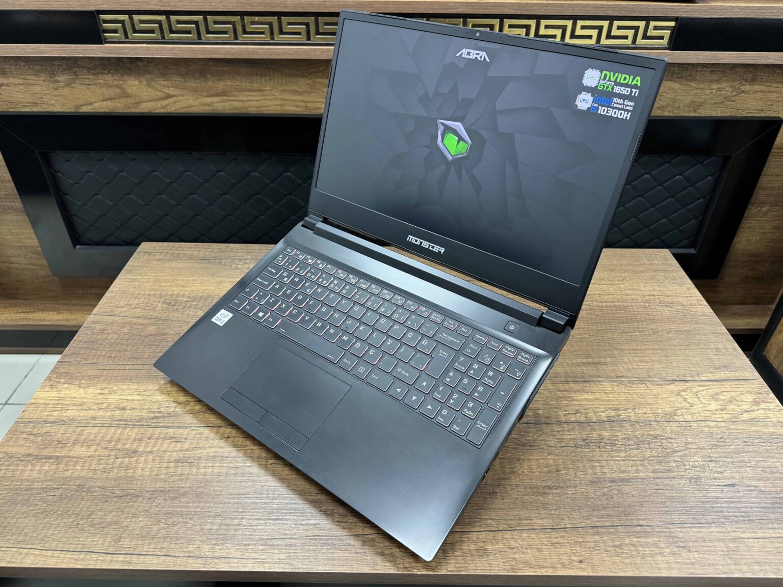 Monster Abra A5 V16.6 Intel Core i5 10200H 16GB 250GB SSD GTX1650Ti 15.6" FHD (İKİNCİ EL) - Görsel 9