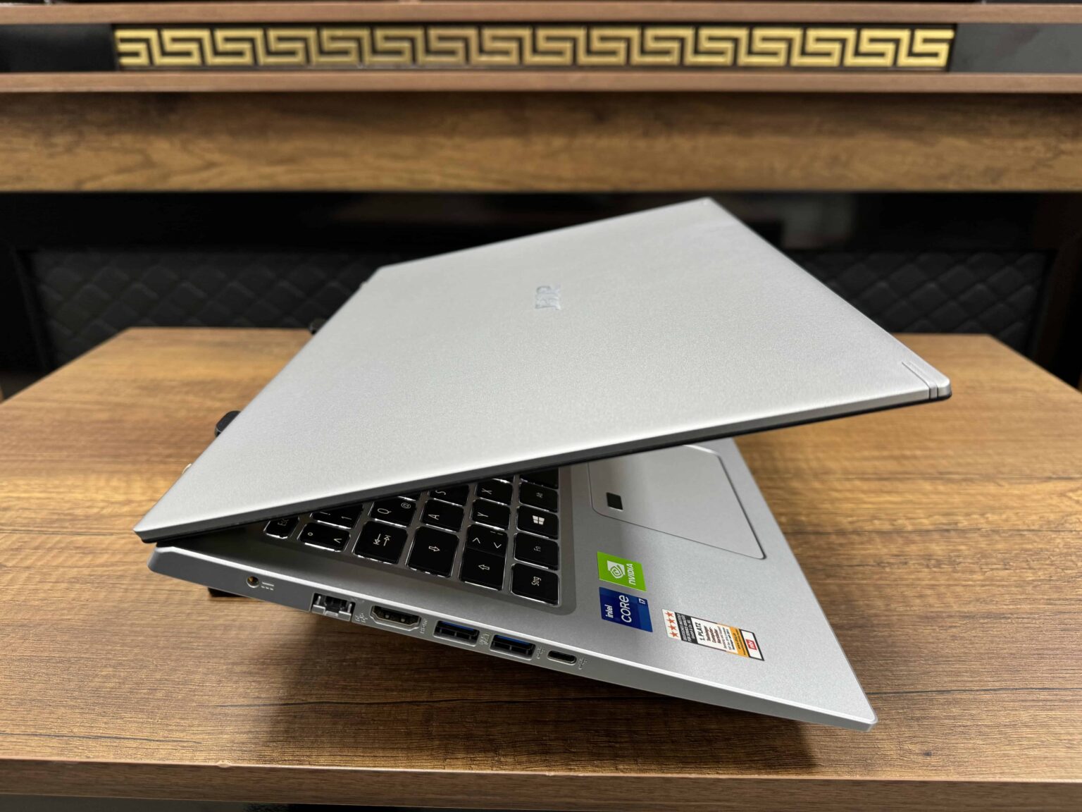 Acer Aspire 5 A515-56G-761Z Intel Core i7 1165G7 16GB 1TB SSD MX350 W10 15.6" FHD NX.A1MEG.005 (İKİNCİ EL) - Görsel 6