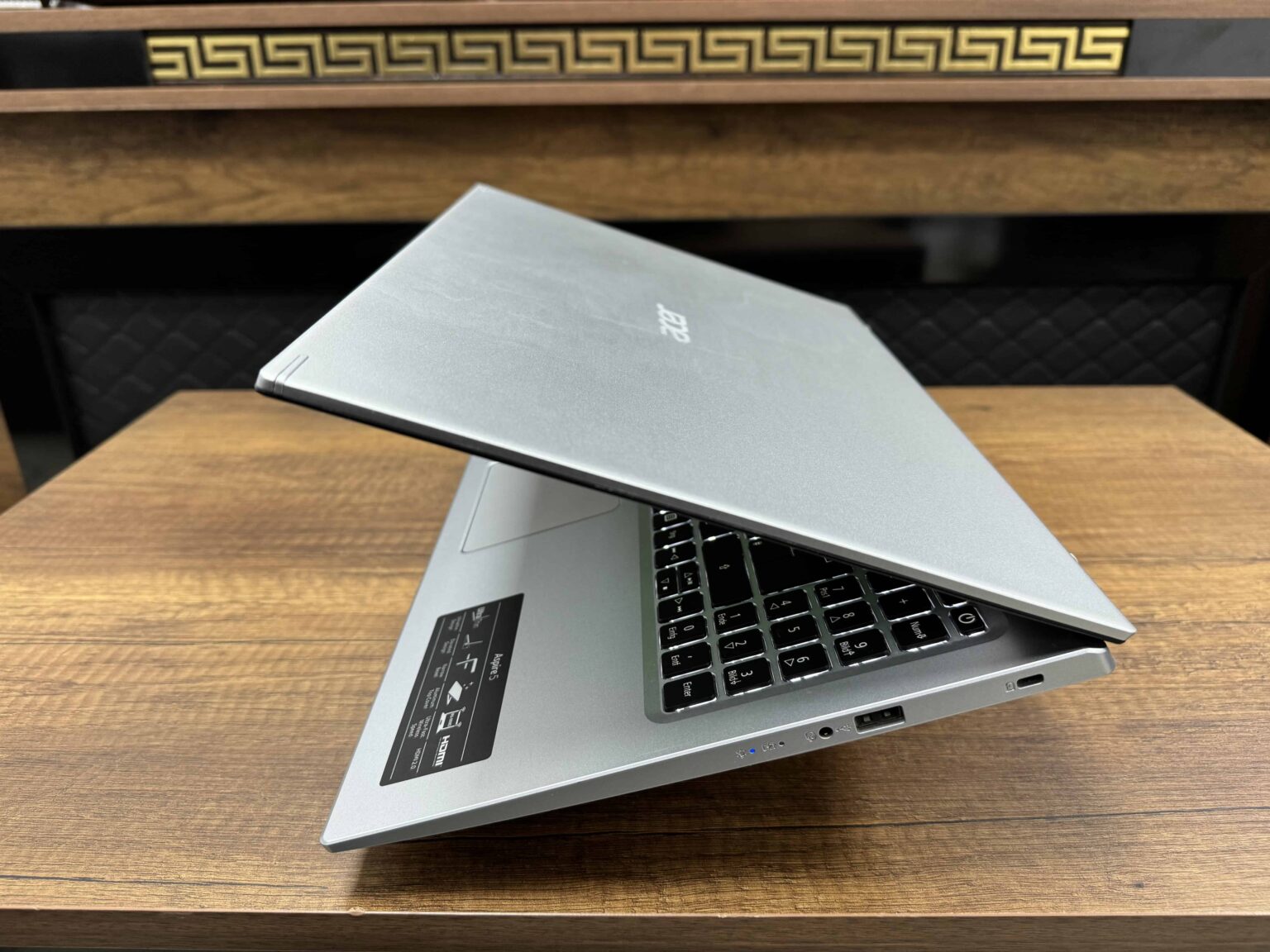 Acer Aspire 5 A515-56G-761Z Intel Core i7 1165G7 16GB 1TB SSD MX350 W10 15.6" FHD NX.A1MEG.005 (İKİNCİ EL) - Görsel 7