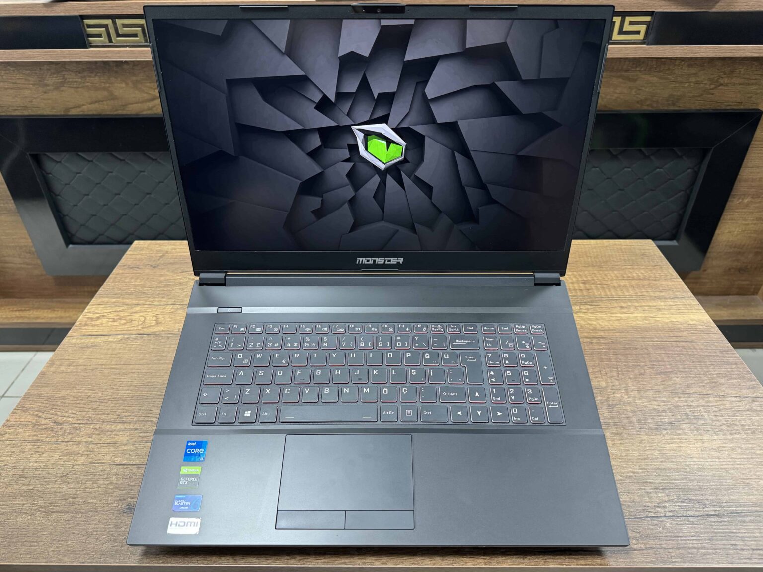 Monster Abra A7 V12.5 Intel Core i5 11400H 8GB 500GB SSD GTX1650 17.3" FHD 144Hz (İKİNCİ EL) - Görsel 2