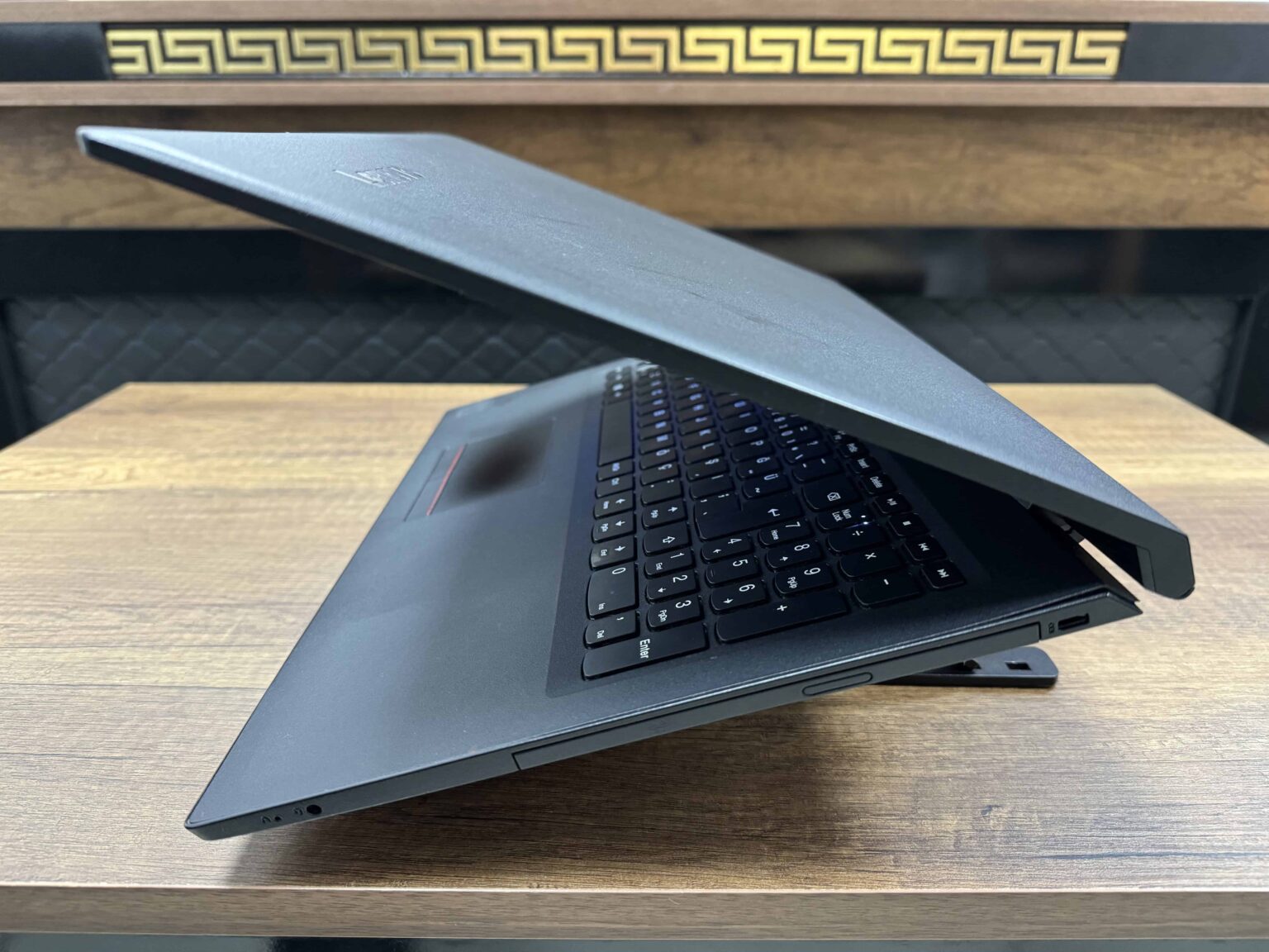 Lenovo V110-15IAP Intel Celeron N3350 4GB 240GB SSD 15.6" HD 80TG011JTX (İKİNCİ EL) - Görsel 6