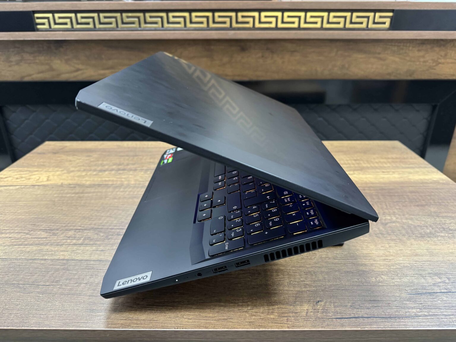 Lenovo Ideapad Gaming 3 15ACH6 AMD Ryzen 5 5600H 8GB 512GB SSD GTX1650 15.6" FHD W11 82K201HFTX (İKİNCİ EL) - Görsel 7