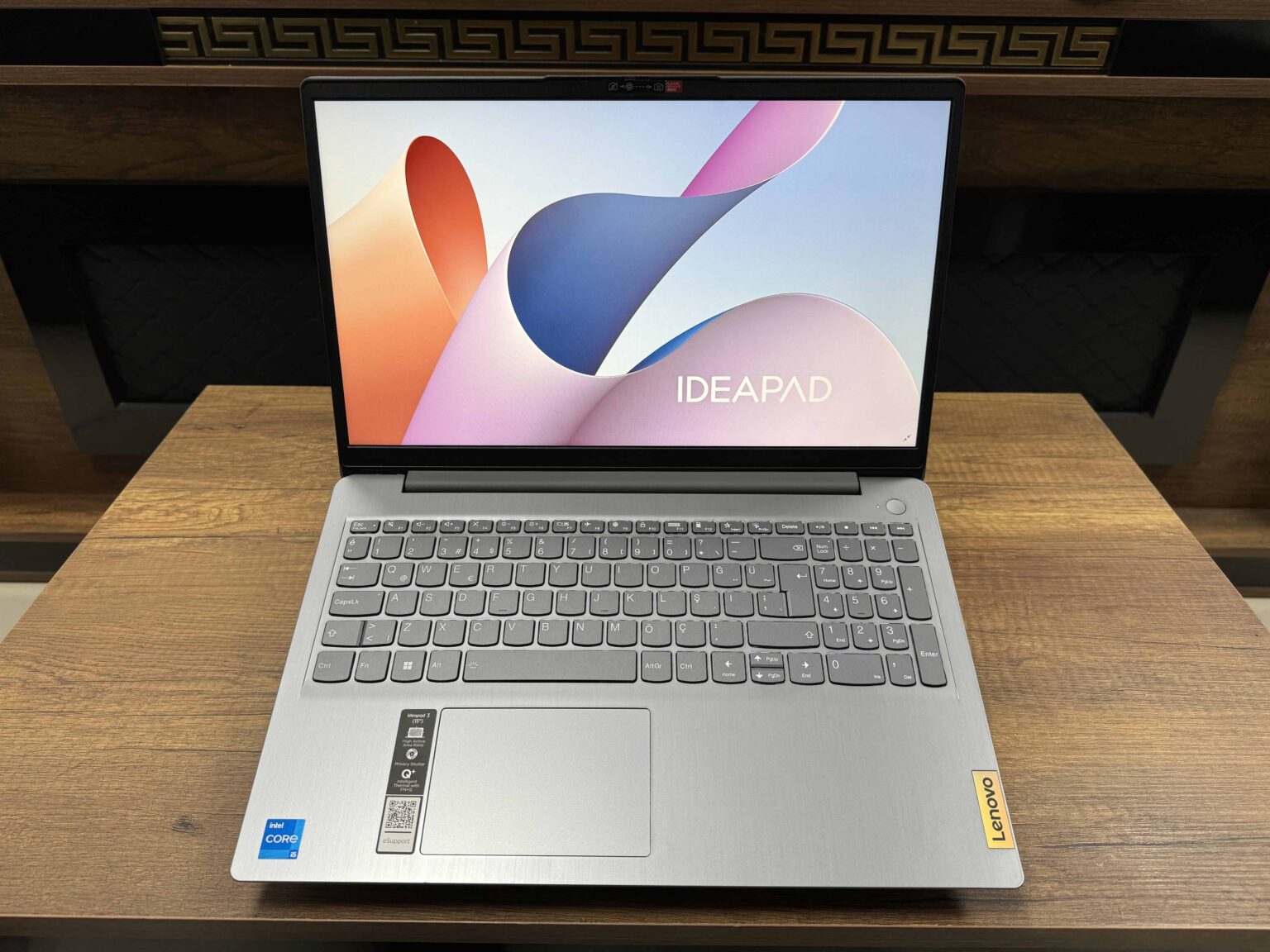 Lenovo IdeaPad 3 15ITL6 Intel Core i5 1155G7 8GB 256GB SSD Iris Xe W11 15.6" FHD 82H8034STX (İKİNCİ EL) - Görsel 2