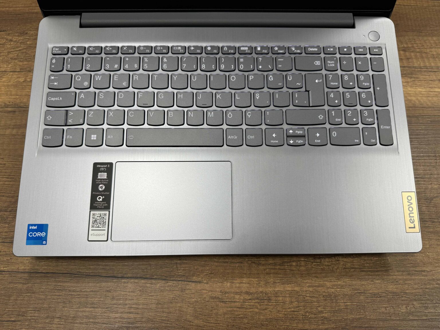 Lenovo IdeaPad 3 15ITL6 Intel Core i5 1155G7 8GB 256GB SSD Iris Xe W11 15.6" FHD 82H8034STX (İKİNCİ EL) - Görsel 4