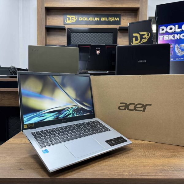 Acer Aspire 3 A315-510P-32P0 Intel Core i3 N305 4GB 128GB SSD 15.6" FHD W11 NX.KDHEY.002 (İKİNCİ EL)