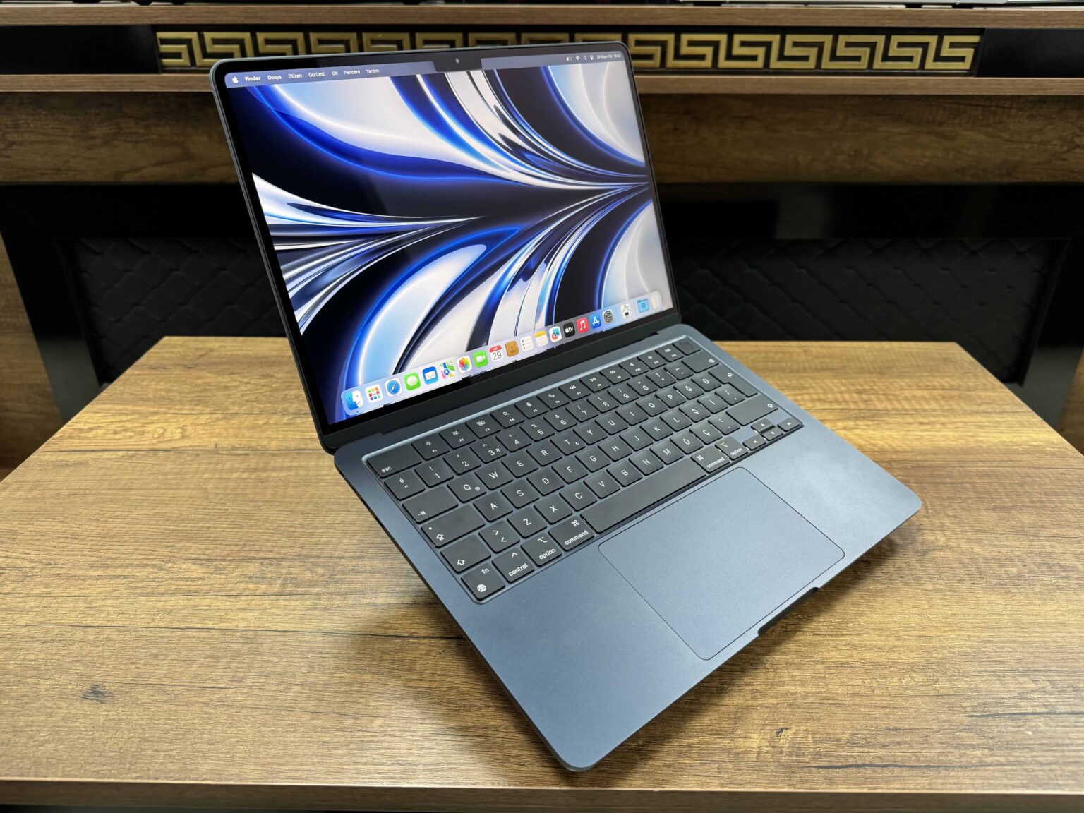 Apple MacBook Air M2 Çip 8GB 256GB SSD macOS 13.6" Gece Yarısı MLY33TU/A (İKİNCİ EL) - Görsel 8
