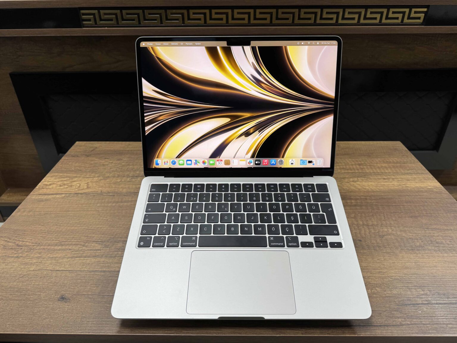 Apple MacBook Air M2 Çip 8GB 256GB SSD macOS 13.6" Yıldız Işığı MLY13TU/A (İKİNCİ EL) - Görsel 2