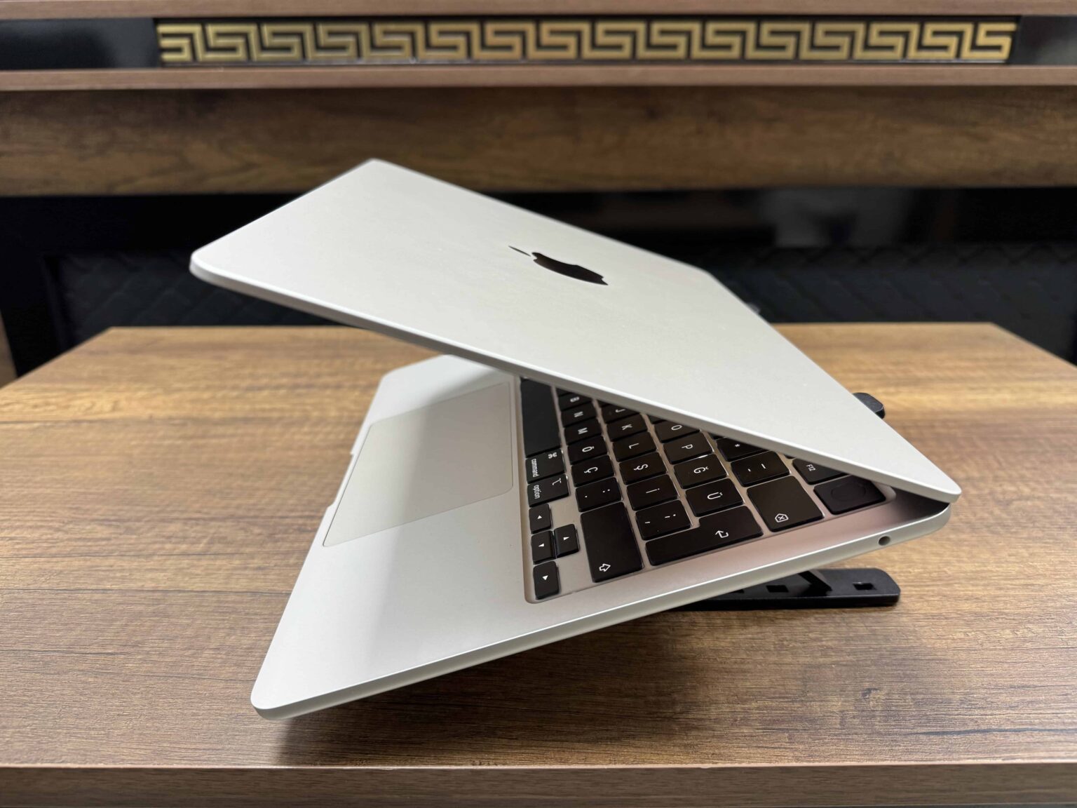 Apple MacBook Air M2 Çip 8GB 256GB SSD macOS 13.6" Yıldız Işığı MLY13TU/A (İKİNCİ EL) - Görsel 7