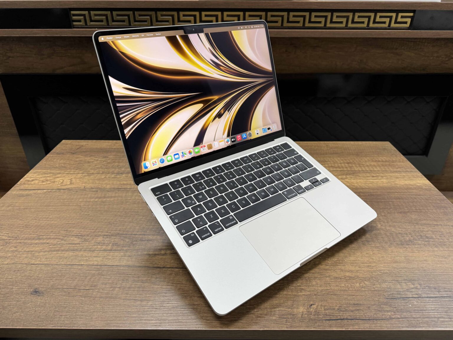 Apple MacBook Air M2 Çip 8GB 256GB SSD macOS 13.6" Yıldız Işığı MLY13TU/A (İKİNCİ EL) - Görsel 8