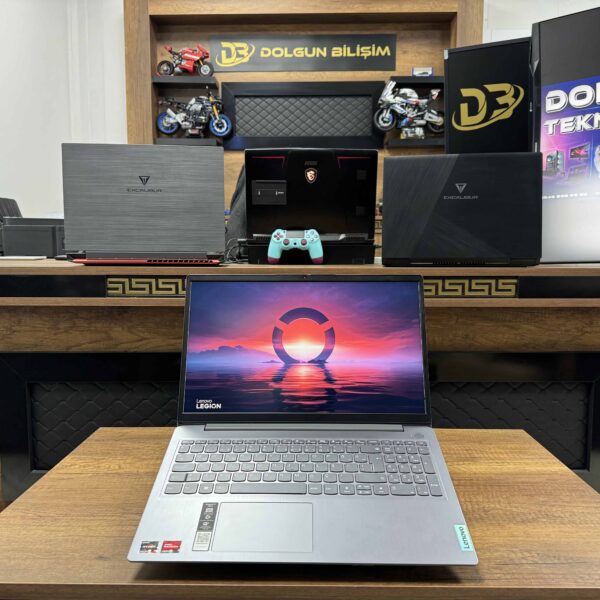 Lenovo Ideapad 3 15ALC6 AMD Ryzen 7 5700U 8GB 512GB SSD W11 15.6" FHD 82KU01YHTX (İKİNCİ EL)