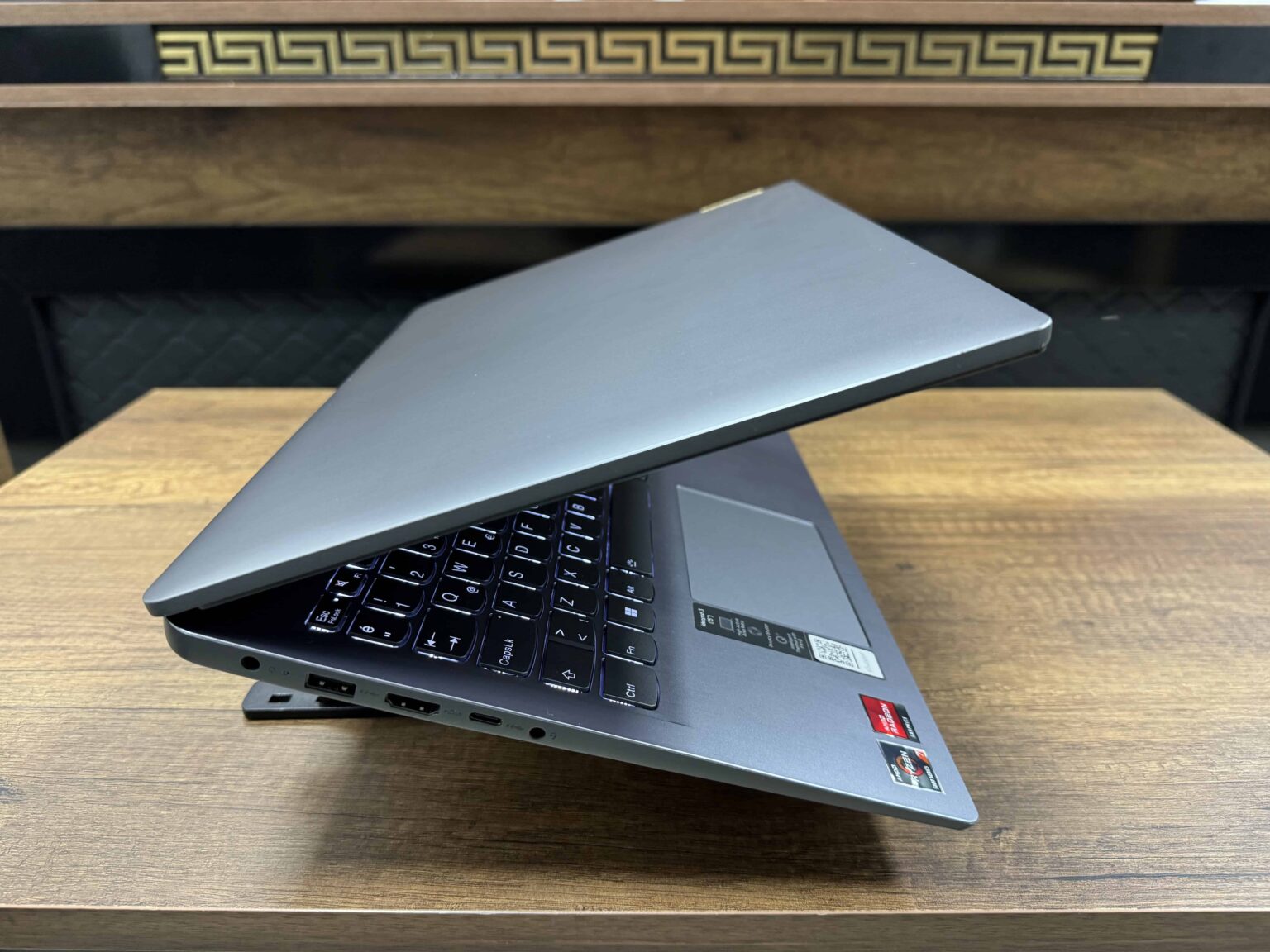 Lenovo Ideapad 3 15ALC6 AMD Ryzen 7 5700U 8GB 512GB SSD W11 15.6" FHD 82KU01YHTX (İKİNCİ EL) - Görsel 6