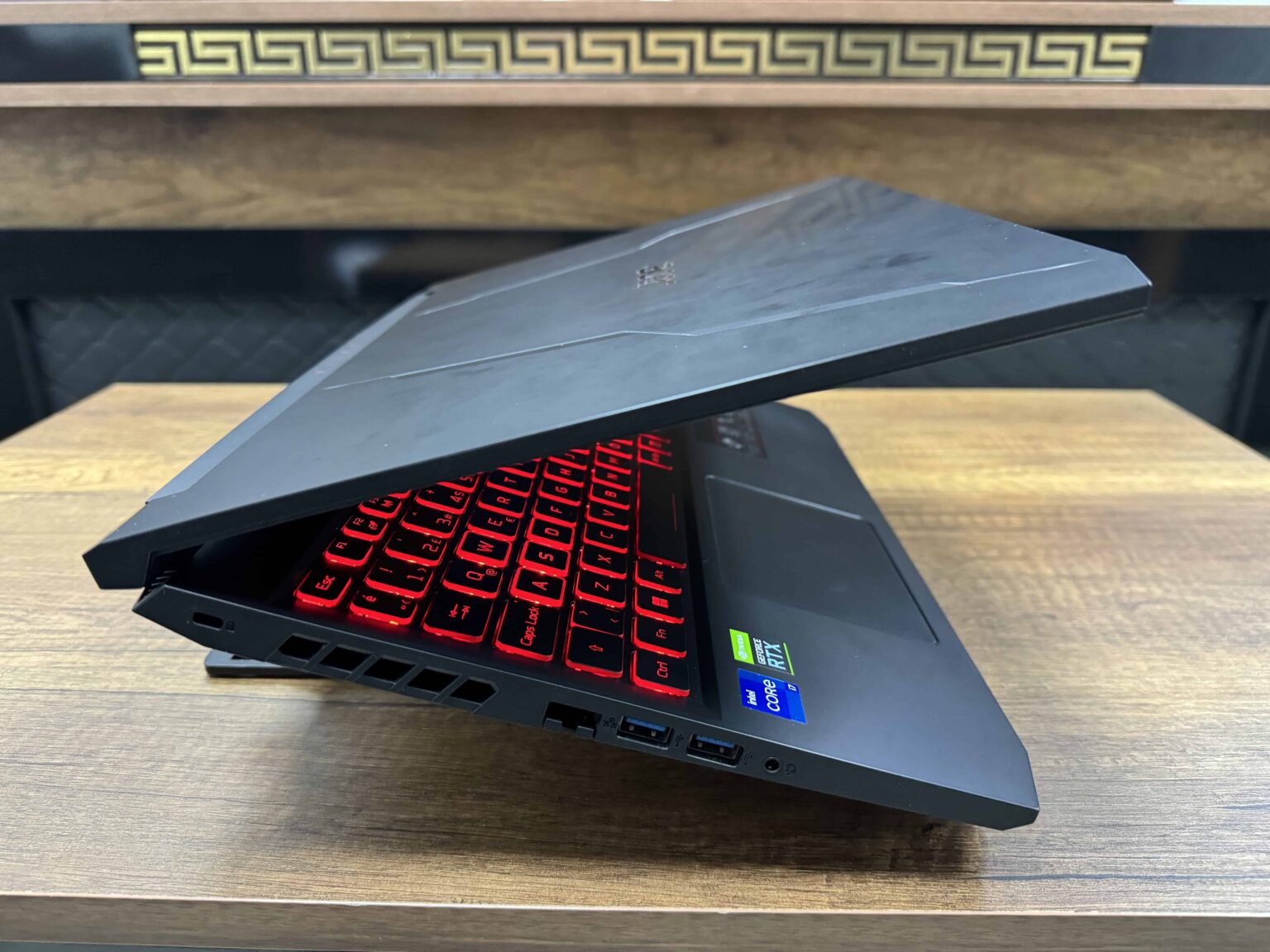 Acer Nitro 5 AN515-57-78GU Intel Core i7 11800H 8GB 512GB SSD RTX3050Ti 15.6" FHD 144Hz NH.QESEY.005 (İKİNCİ EL) - Görsel 6