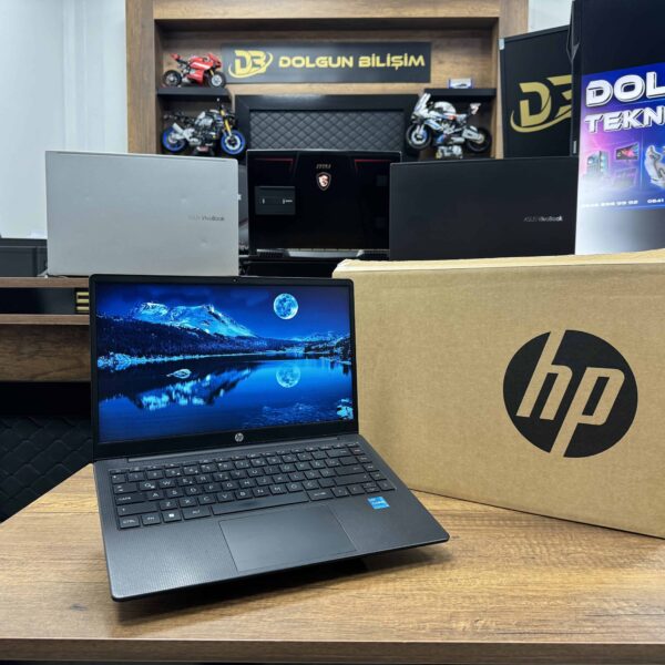 HP 14-EP0012NT Intel Core i3 N305 8GB 512GB SSD 14" FHD W11 80D18EA (İKİNCİ EL)