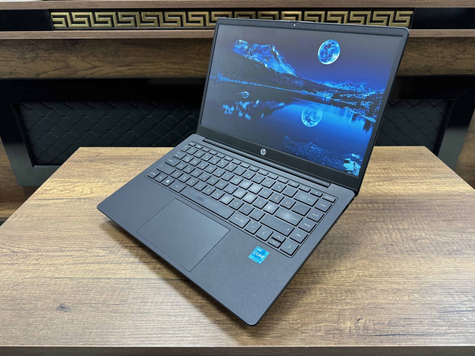 HP 14-EP0012NT Intel Core i3 N305 8GB 512GB SSD 14" FHD W11 80D18EA (İKİNCİ EL) - Görsel 9