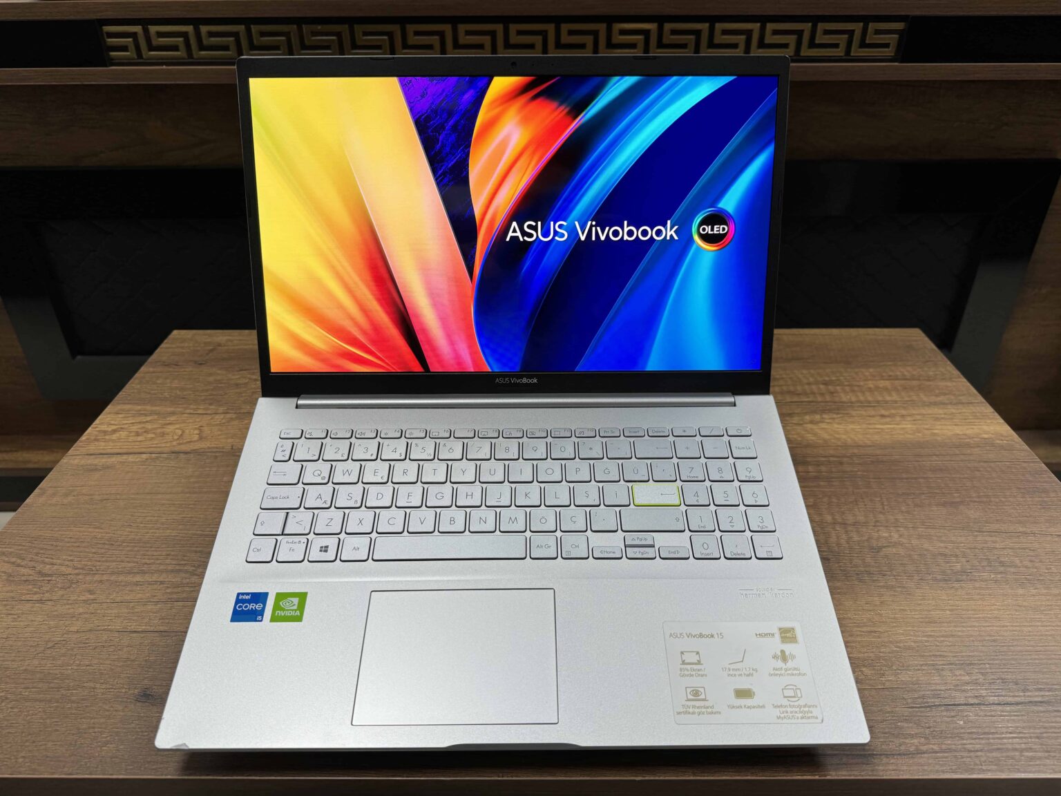 Asus Vivobook 15 OLED K513EP-L1746W Intel Core i5 1135G7 8GB 512GB SSD MX330 15.6" FHD W11 (İKİNCİ EL) - Görsel 2