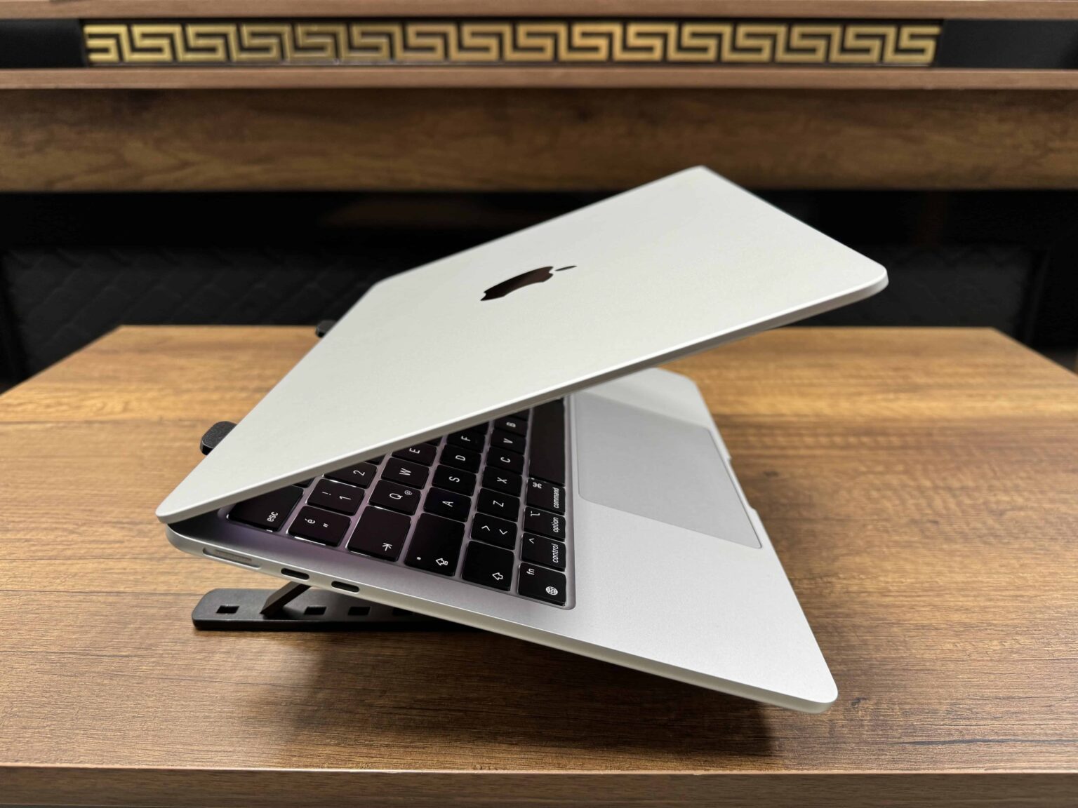 Apple MacBook Air M2 Çip 8GB 256GB SSD macOS 13.6" Gümüş MLXY3TU/A (İKİNCİ EL) - Görsel 6