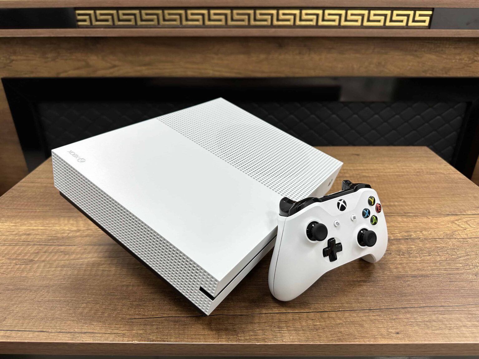 Microsoft Xbox One S 1 TB CD'li Tek Kol | Xbox - xboxone - xboxonex - XboxOne (İKİNCİ EL) - Görsel 4
