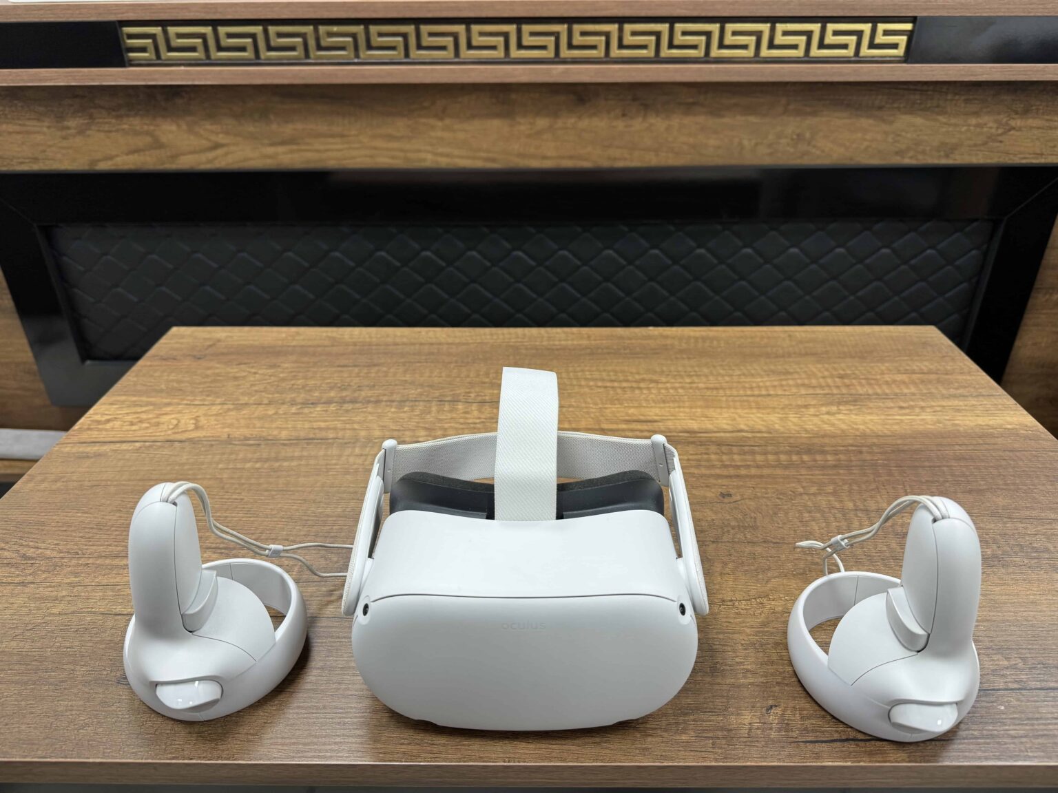 Oculus Meta Quest 2 64GB VR Sanal Gerçeklik Gözlüğü (İKİNCİ EL) - Görsel 3