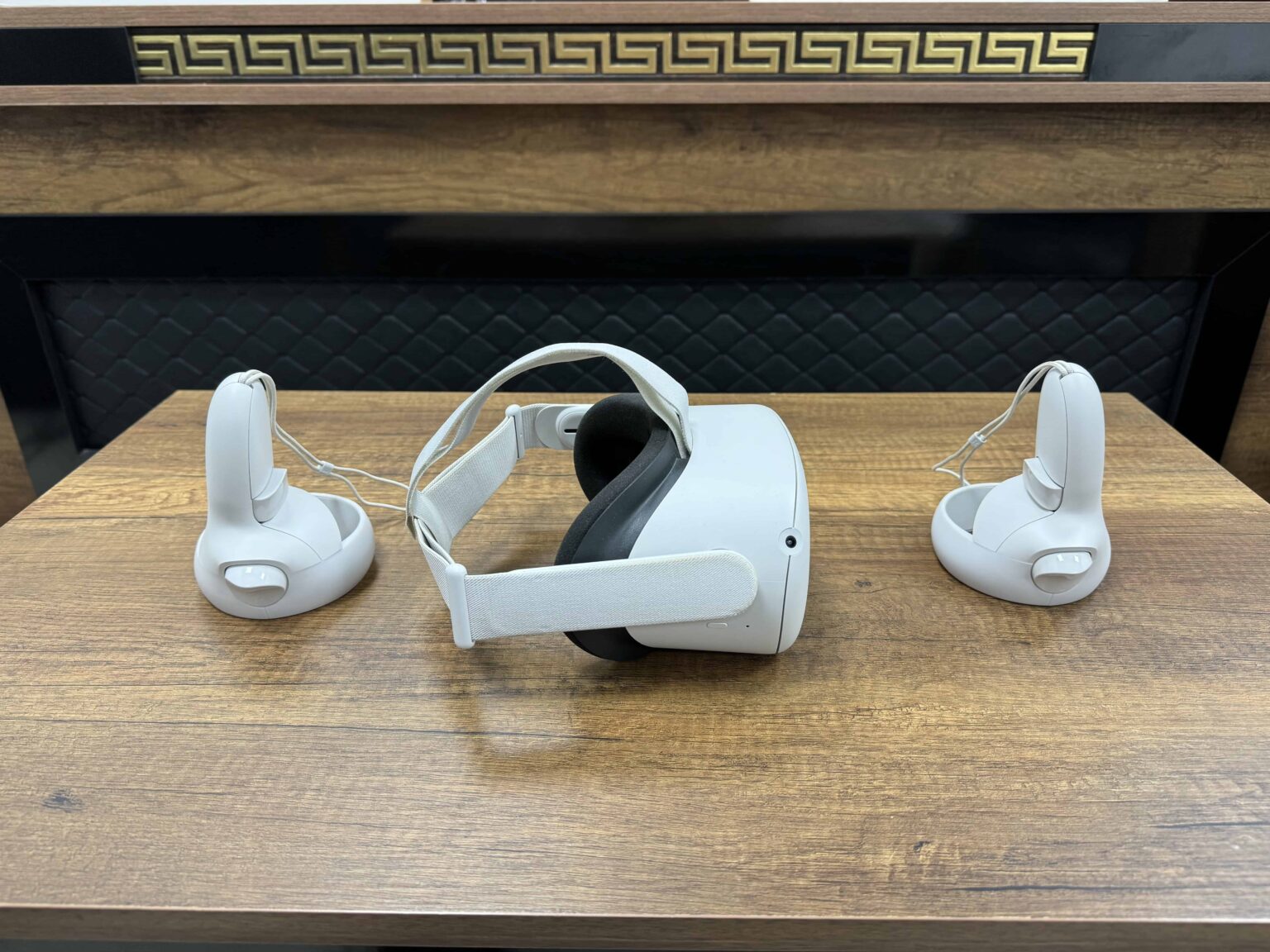 Oculus Meta Quest 2 64GB VR Sanal Gerçeklik Gözlüğü (İKİNCİ EL) - Görsel 5