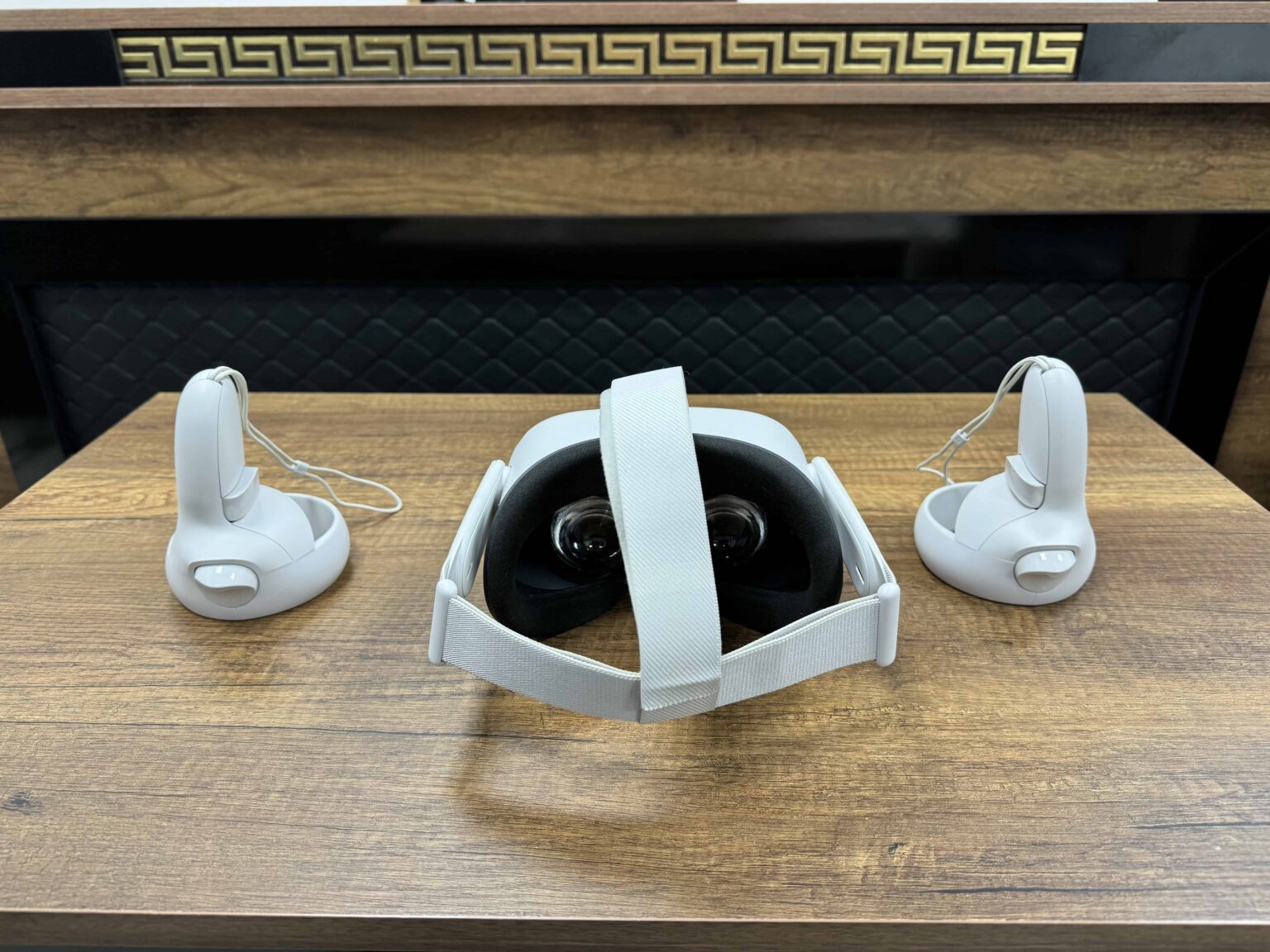 Oculus Meta Quest 2 64GB VR Sanal Gerçeklik Gözlüğü (İKİNCİ EL) - Görsel 6