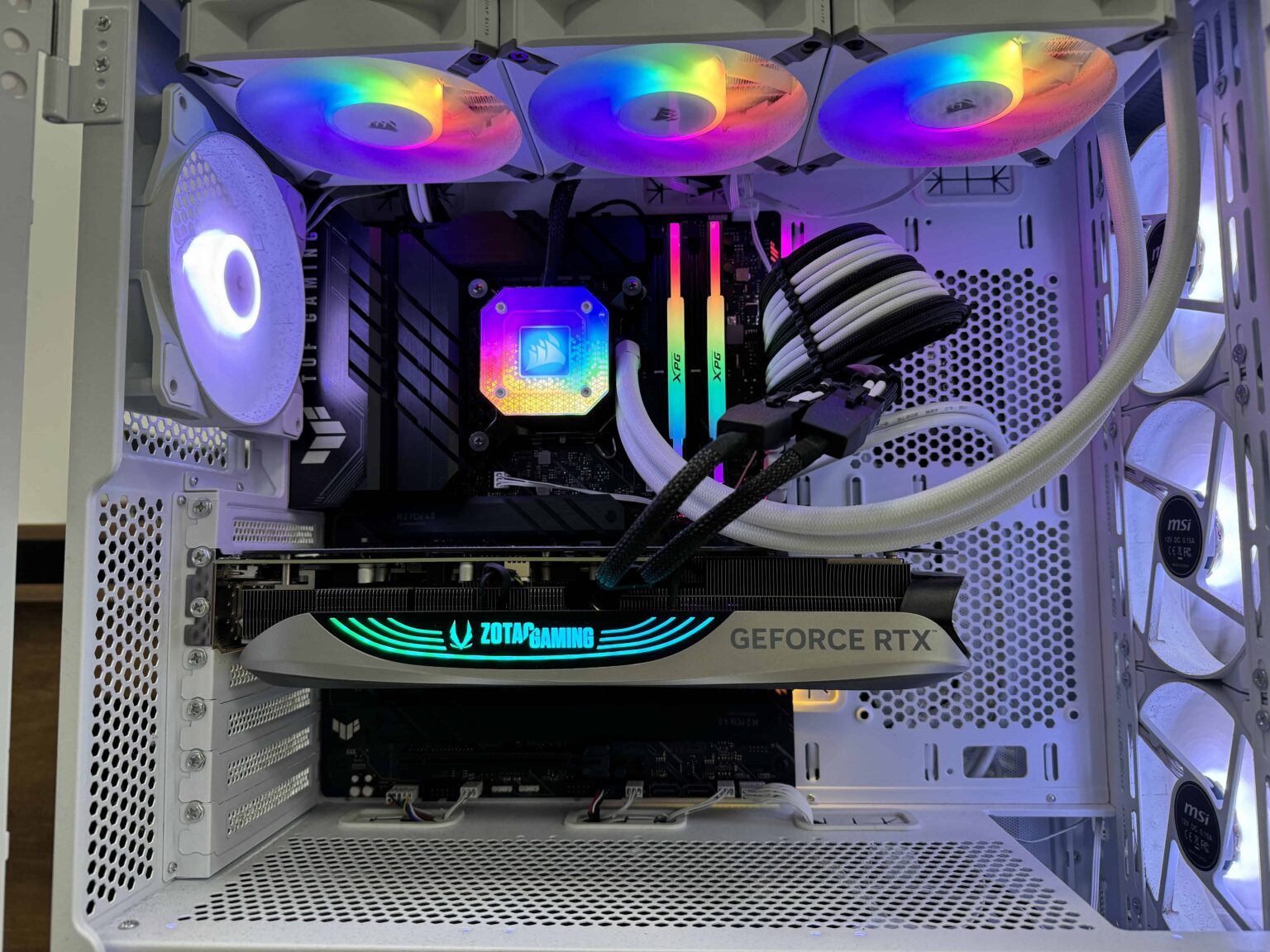 i9 13900K 32GB 1TB SSD RTX4070Ti 12GB RGB MSI Beyaz KASA 850W (İKİNCİ EL) - Görsel 3