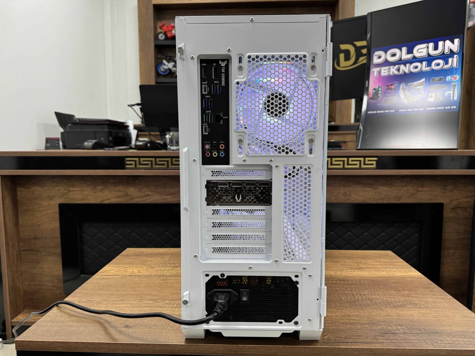 i9 13900K 32GB 1TB SSD RTX4070Ti 12GB RGB MSI Beyaz KASA 850W (İKİNCİ EL) - Görsel 4