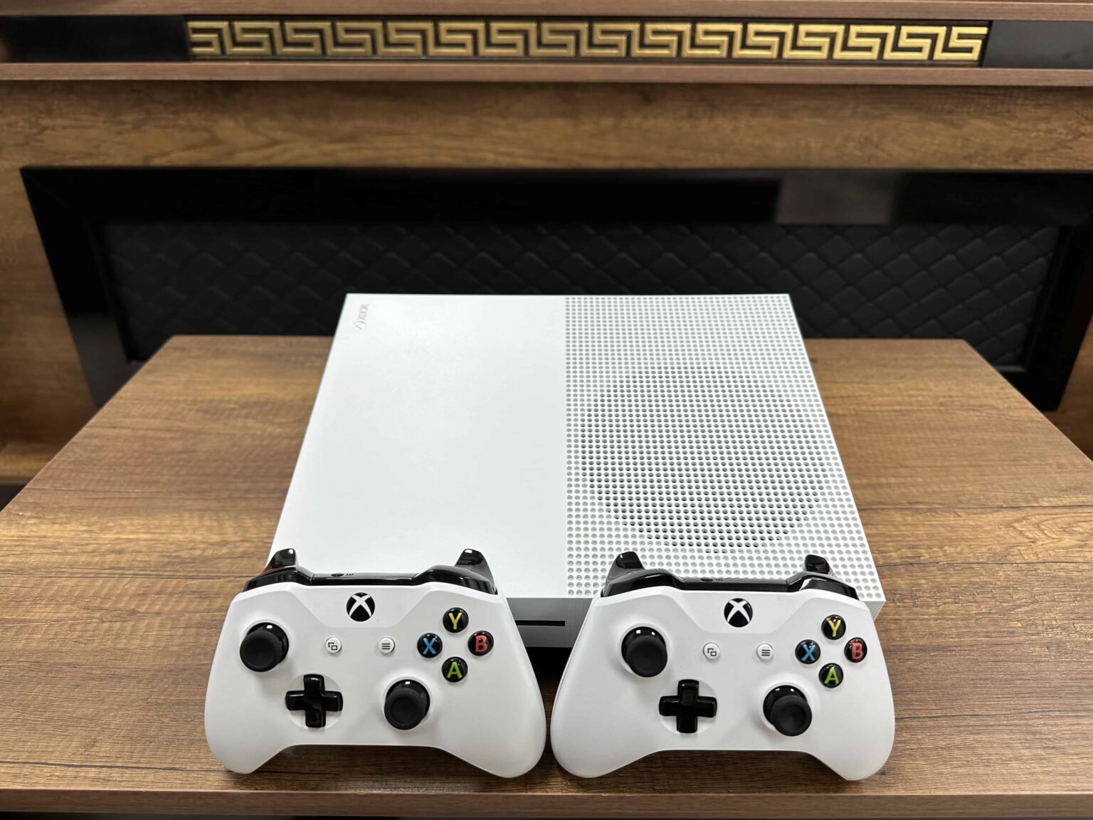 Microsoft Xbox One S 500 GB CD'li Çift Kol | Xbox - xboxone - xboxonex - XboxOne (İKİNCİ EL) - Görsel 4
