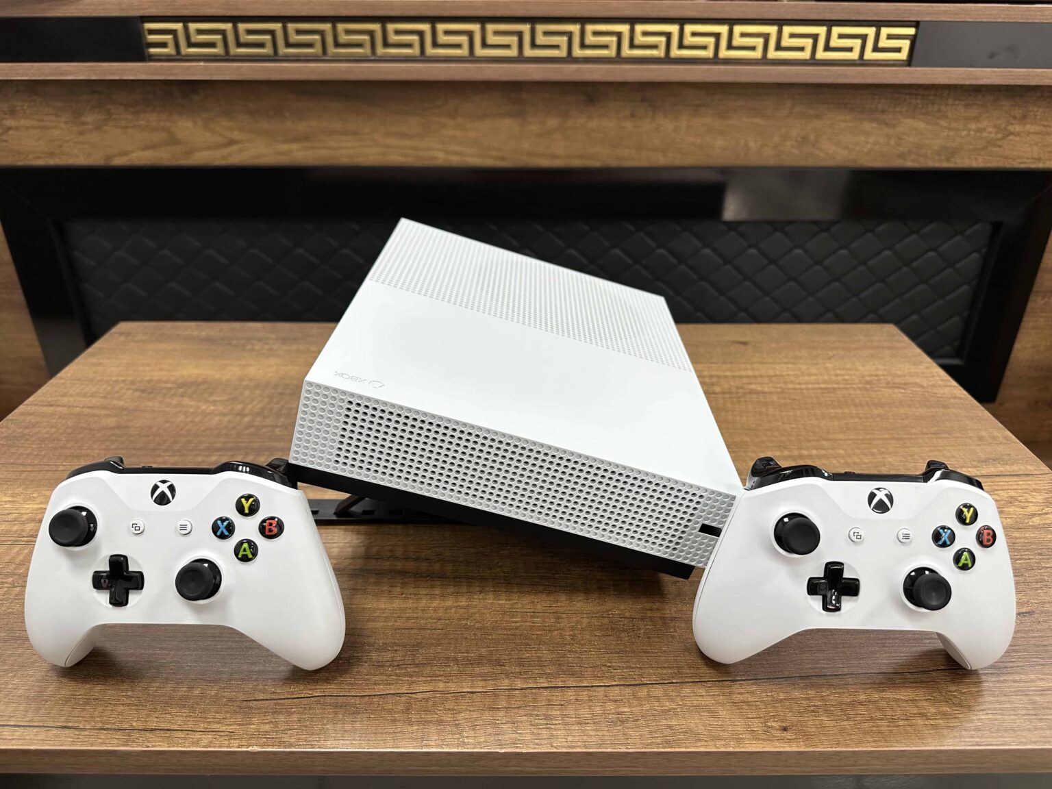 Microsoft Xbox One S 500 GB CD'li Çift Kol | Xbox - xboxone - xboxonex - XboxOne (İKİNCİ EL) - Görsel 7