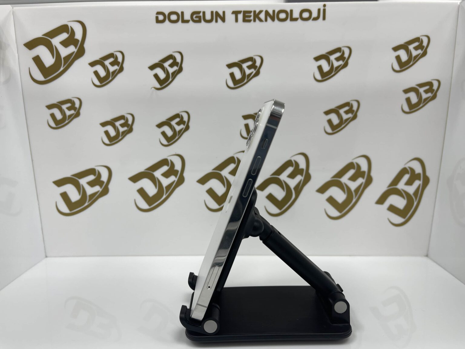 Apple Iphone 12 Pro 128 GB (İKİNCİ EL) - Görsel 3