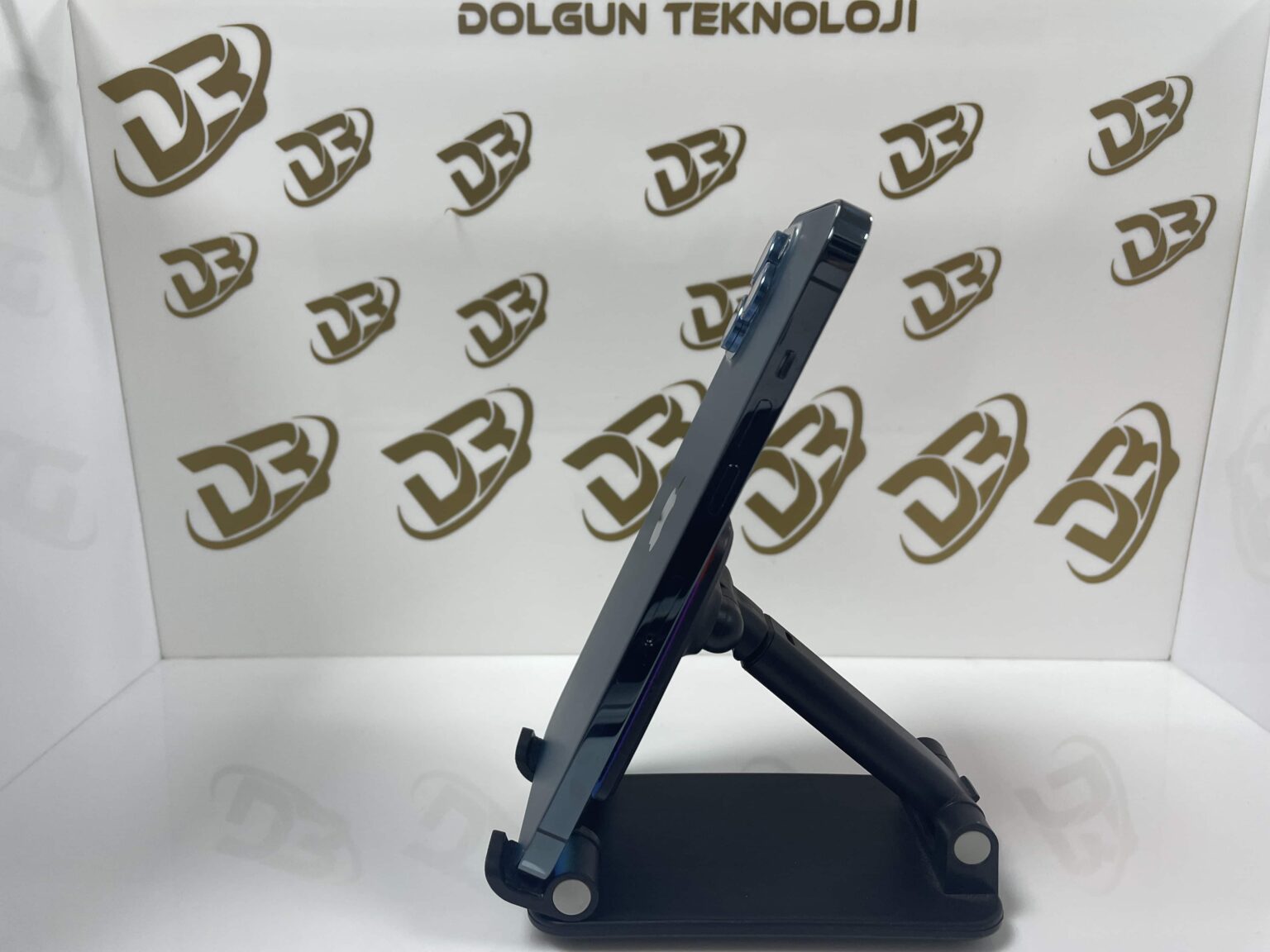 Apple Iphone 12 Pro Max 128 GB (İKİNCİ EL) - Görsel 3